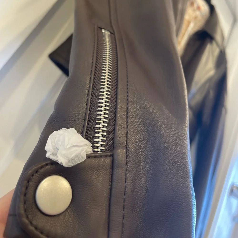 Anthropologie Faux Leather Cropped Jacekt - Picture 8 of 11